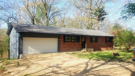 Country Home With Current River Access - image 1