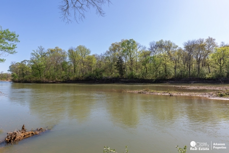 Rare Ouachita Riverfront Property – 44 Acres of Prime Land - image 3