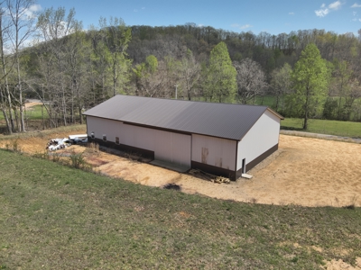 Charming Country Barndominium with Spacious Shop Near Linden, TN - image 8