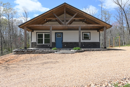 Charming Country Barndominium with Spacious Shop Near Linden, TN - image 38
