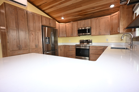 Charming Country Barndominium with Spacious Shop Near Linden, TN - image 9
