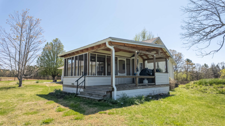 Home and Farm for sale in the Northern Arkansas Ozarks - image 9