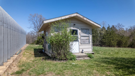 Home and Farm for sale in the Northern Arkansas Ozarks - image 36