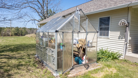 Home and Farm for sale in the Northern Arkansas Ozarks - image 32