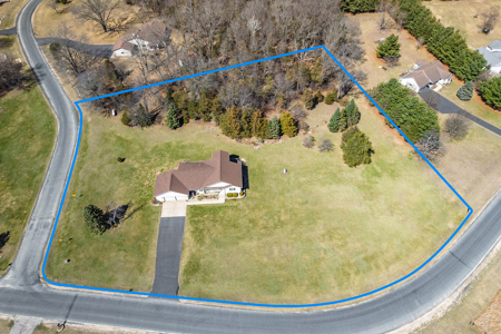 Charming Ranch Home in the Bent Tree subdivision, Baraboo WI - image 47