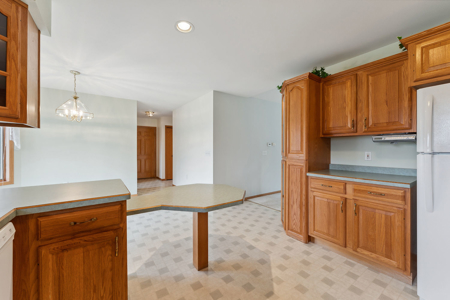 Charming Ranch Home in the Bent Tree subdivision, Baraboo WI - image 21