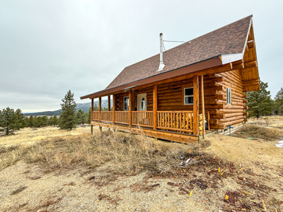 Log Cabin in the Little Rocky Mountains near Landusky Montana - image 3