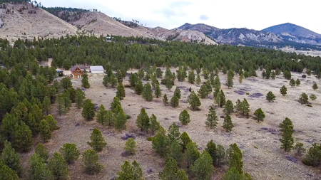 Log Cabin in the Little Rocky Mountains near Landusky Montana - image 27