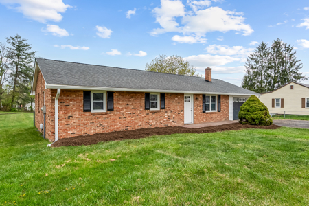 Brick Ranch Home for Sale in Christiansburg VA - image 2