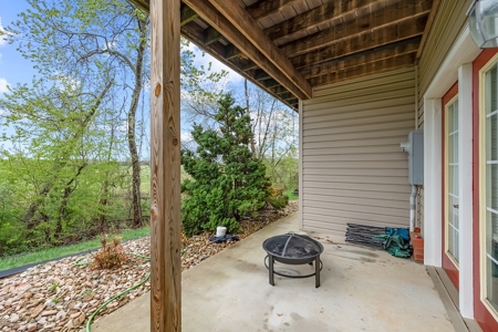 Spacious Townhome for Sale in Blacksburg VA - image 48