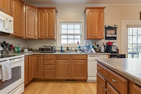 Spacious Townhome for Sale in Blacksburg VA - image 13