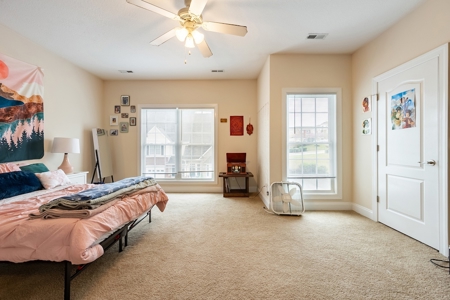Spacious Townhome for Sale in Blacksburg VA - image 31