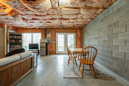 Spacious Townhome for Sale in Blacksburg VA - image 41