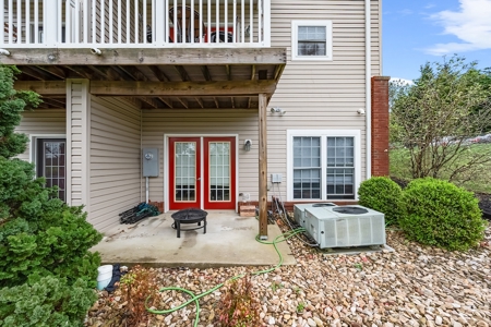 Spacious Townhome for Sale in Blacksburg VA - image 45