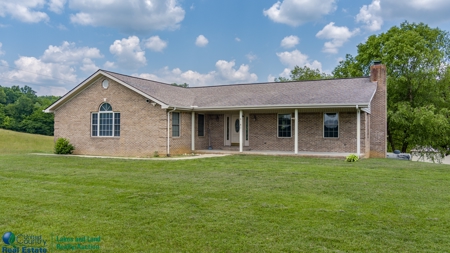 Home on Dale Hollow Lake in Byrdstown, TN - image 2