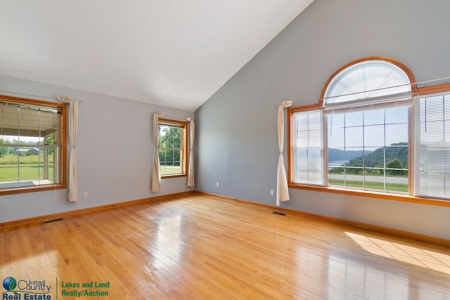 Home on Dale Hollow Lake in Byrdstown, TN - image 36