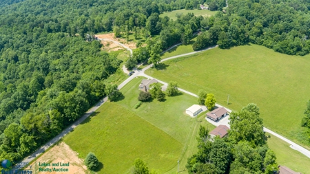 Home on Dale Hollow Lake in Byrdstown, TN - image 13