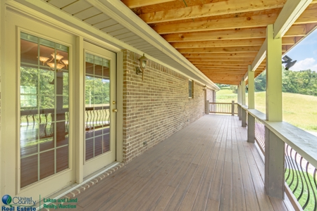 Home on Dale Hollow Lake in Byrdstown, TN - image 19
