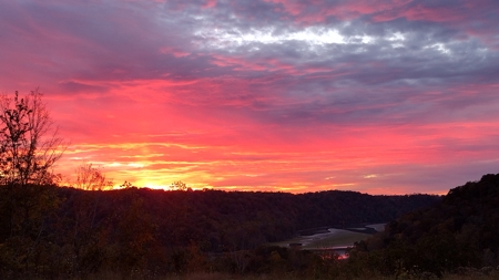 Home on Dale Hollow Lake in Byrdstown, TN - image 45
