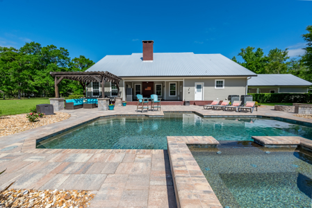 Luxury Pool Home for Sale in North Florida – 5 Acres - image 11