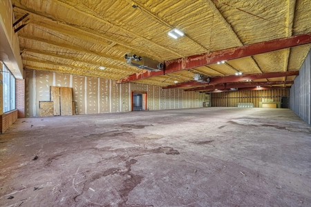 Strategic Industrial Warehouse with Highway Frontage Clinton,OK - image 14