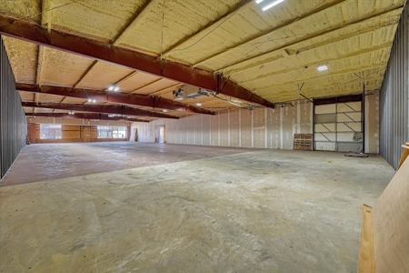 Strategic Industrial Warehouse with Highway Frontage Clinton,OK - image 15