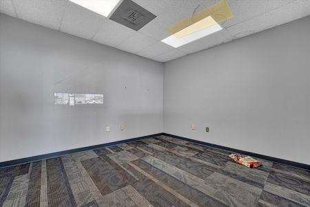 Strategic Industrial Warehouse with Highway Frontage Clinton,OK - image 7