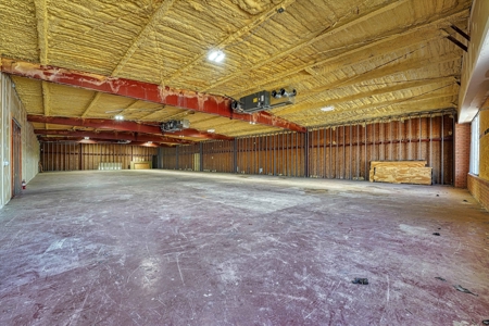 Strategic Industrial Warehouse with Highway Frontage Clinton,OK - image 13