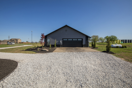 Remodeled Home on 3.03 Acres in Bentonville - image 27