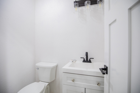 Remodeled Home on 3.03 Acres in Bentonville - image 18