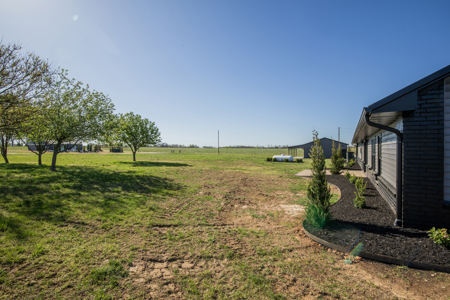 Remodeled Home on 3.03 Acres in Bentonville - image 28