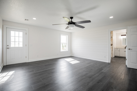 Remodeled Home on 3.03 Acres in Bentonville - image 16