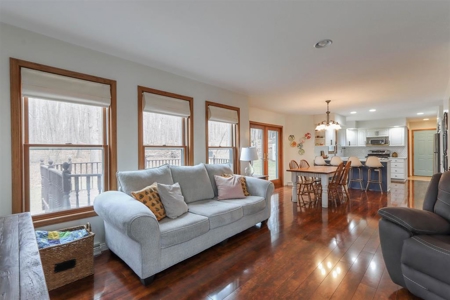 Country Home For Sale in Waupaca,WI - image 9