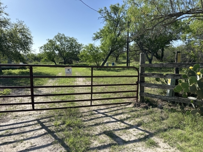 Build Your Dream Exotic Ranch – Where Vision Meets Wild Beauty - image 1