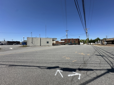 Multi-Use Commercial Building in Taylorsville NC for Auction - image 22