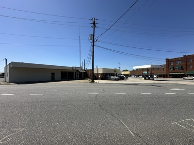 Multi-Use Commercial Building in Taylorsville NC for Auction - image 23