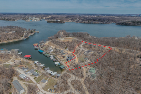 Lakefront Estate with Beach, Dock, Land, Buildings, Barn - image 19