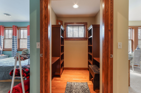 Custom High-End Home for Sale in Waupaca, WI - image 37