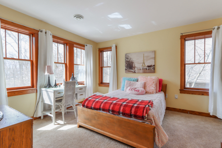 Custom High-End Home for Sale in Waupaca, WI - image 39