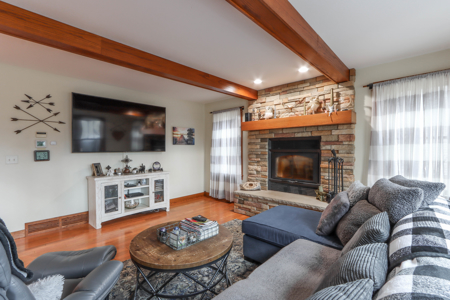 Custom High-End Home for Sale in Waupaca, WI - image 25