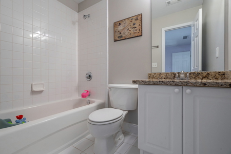 Spacious 5-Bedroom Retreat. Luxury, Comfort, and Convenience. - image 18
