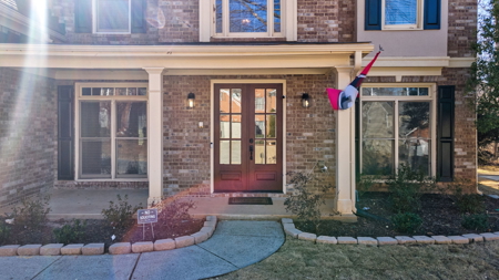 Spacious 5-Bedroom Retreat. Luxury, Comfort, and Convenience. - image 37