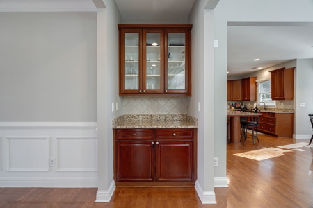 Spacious 5-Bedroom Retreat. Luxury, Comfort, and Convenience. - image 13