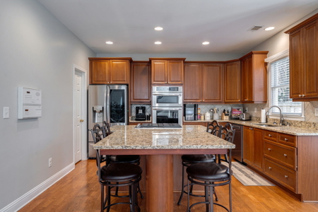 Spacious 5-Bedroom Retreat. Luxury, Comfort, and Convenience. - image 7