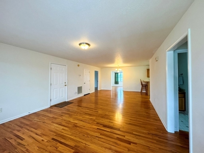 In Town Home For Sale In Wytheville VA - image 2
