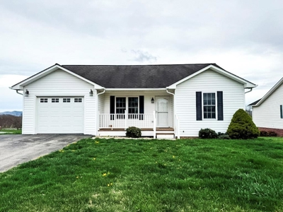 In Town Home For Sale In Wytheville VA - image 1