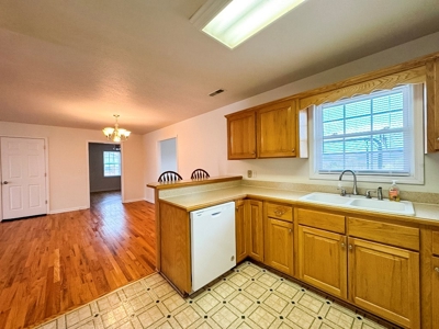 In Town Home For Sale In Wytheville VA - image 8