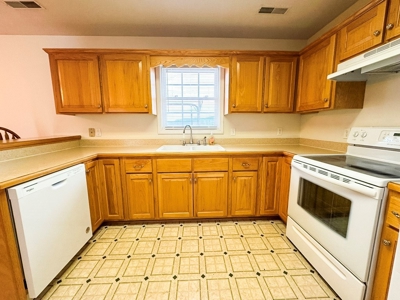 In Town Home For Sale In Wytheville VA - image 10