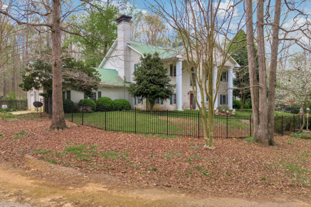 30-Acre Multi-Use Property w/ Homes & Warehouse - image 15