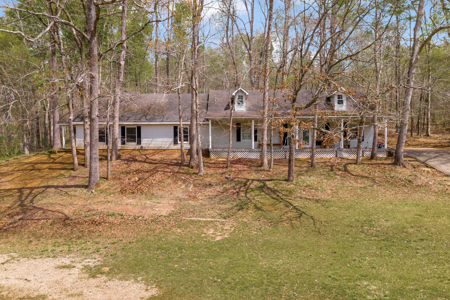 30-Acre Multi-Use Property w/ Homes & Warehouse - image 27